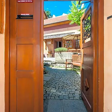 Postel Hostel